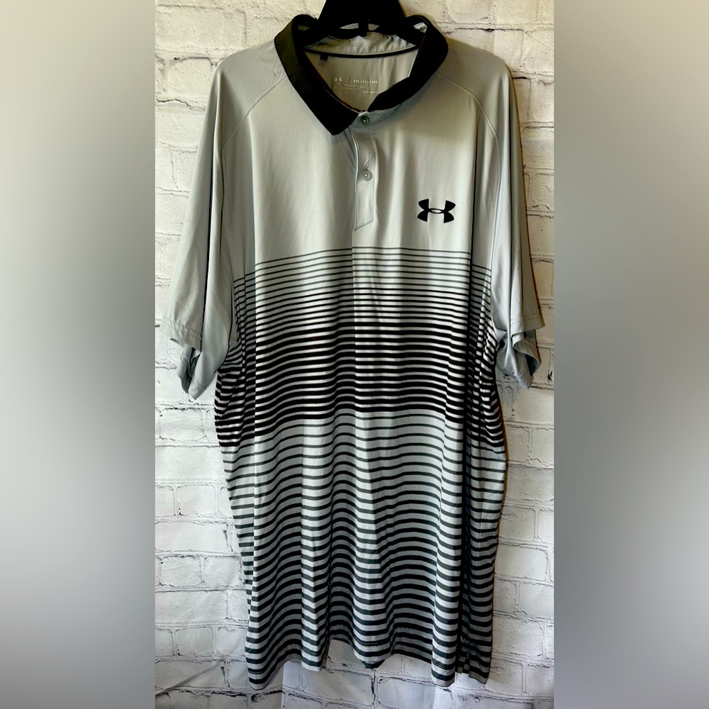 Under Armour Men’s XXL Shirt